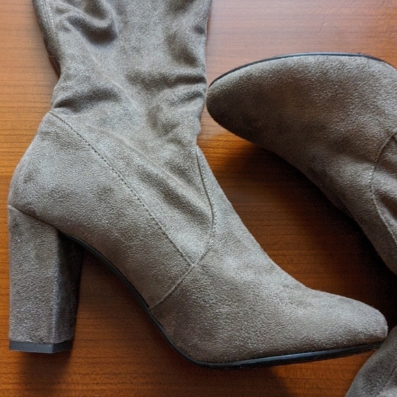 NWOT brown suede over knee boots - Picture 6 of 7